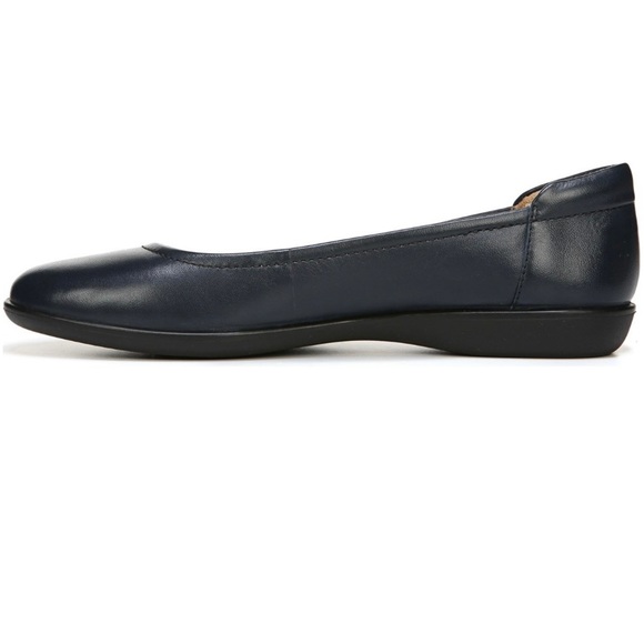 Naturalizer women’s shoes - Picture 3 of 9